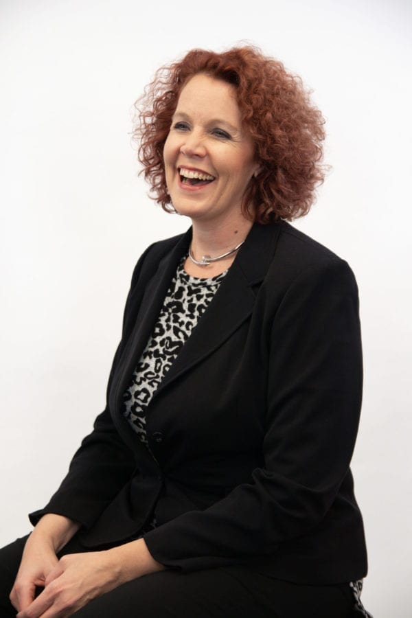 DeannaBecket-headshot